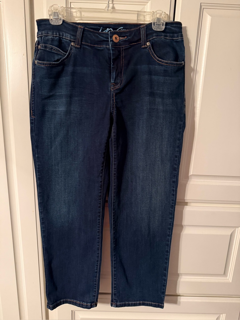 INC International Concepts Dark Blue skinny leg curvy fit crop capris size 6